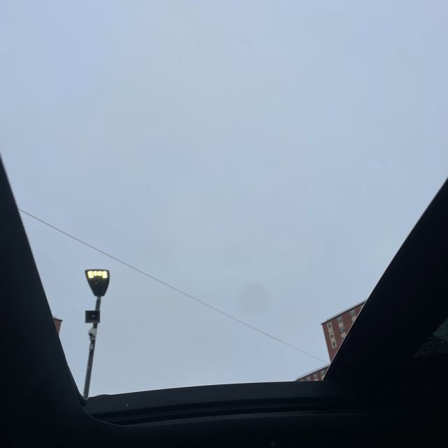 Used 2023 Land Rover Defender 110 X-Dynamic SE image 11