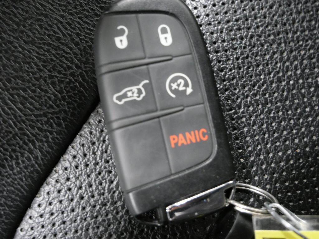Used 2023 Jeep Compass Latitude AWD/4WD image 26
