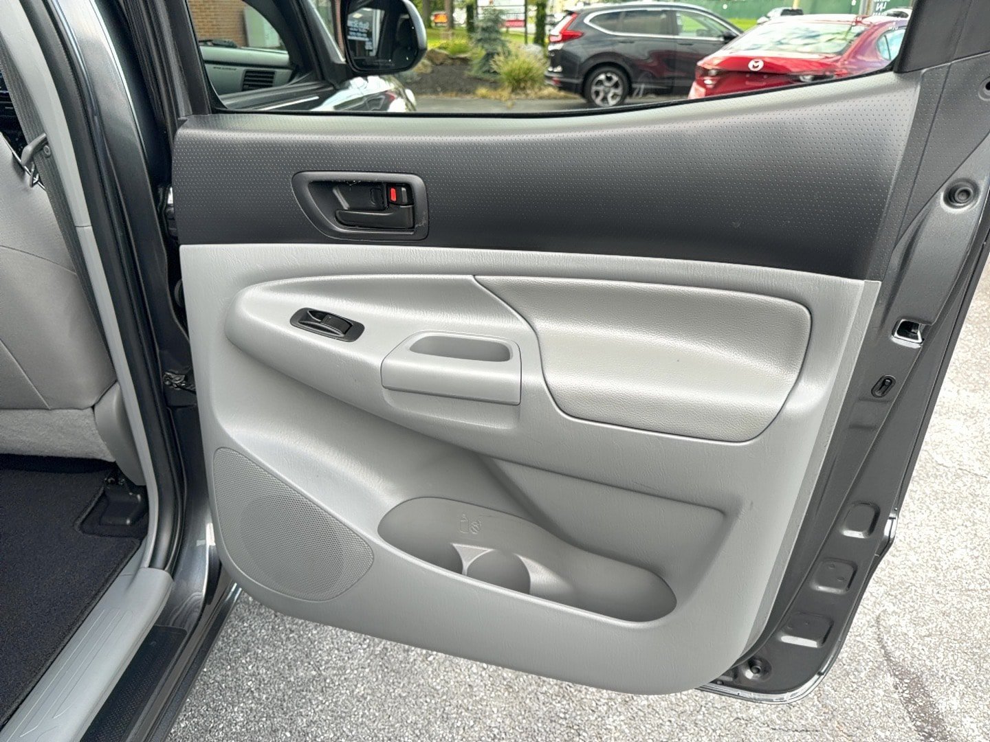 Used 2012 Toyota Tacoma 4x4 Double Cab w/ TRD Off-Road Pkg image 24