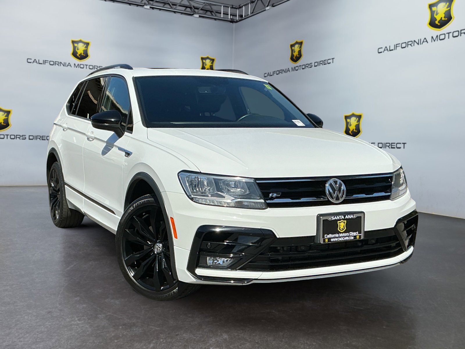 Used 2021 Volkswagen Tiguan SE R-Line FWD image 3