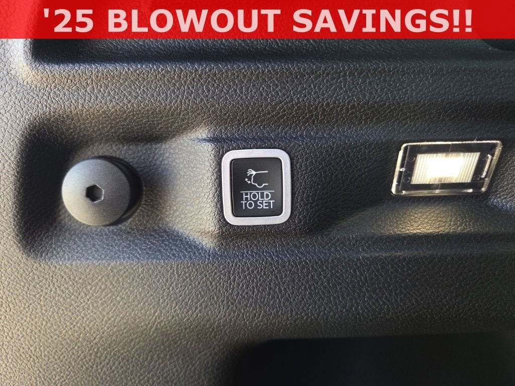 New 2025 Jeep Grand Cherokee L Limited image 9