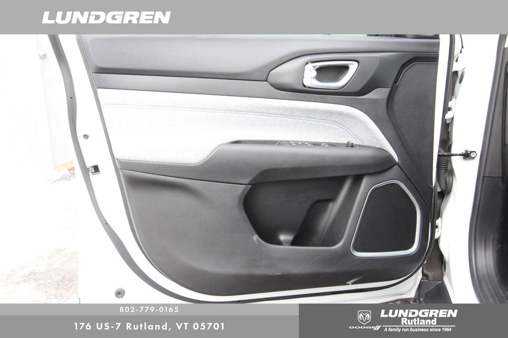 Used 2022 Jeep Compass Latitude w/ Convenience Group image 12