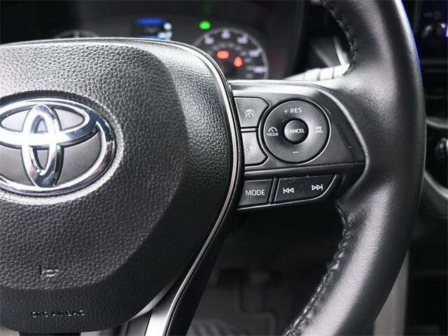 Certified 2024 Toyota Corolla Cross SE image 28