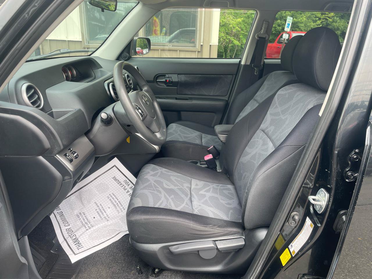 Used 2012 Scion xB FWD image 11