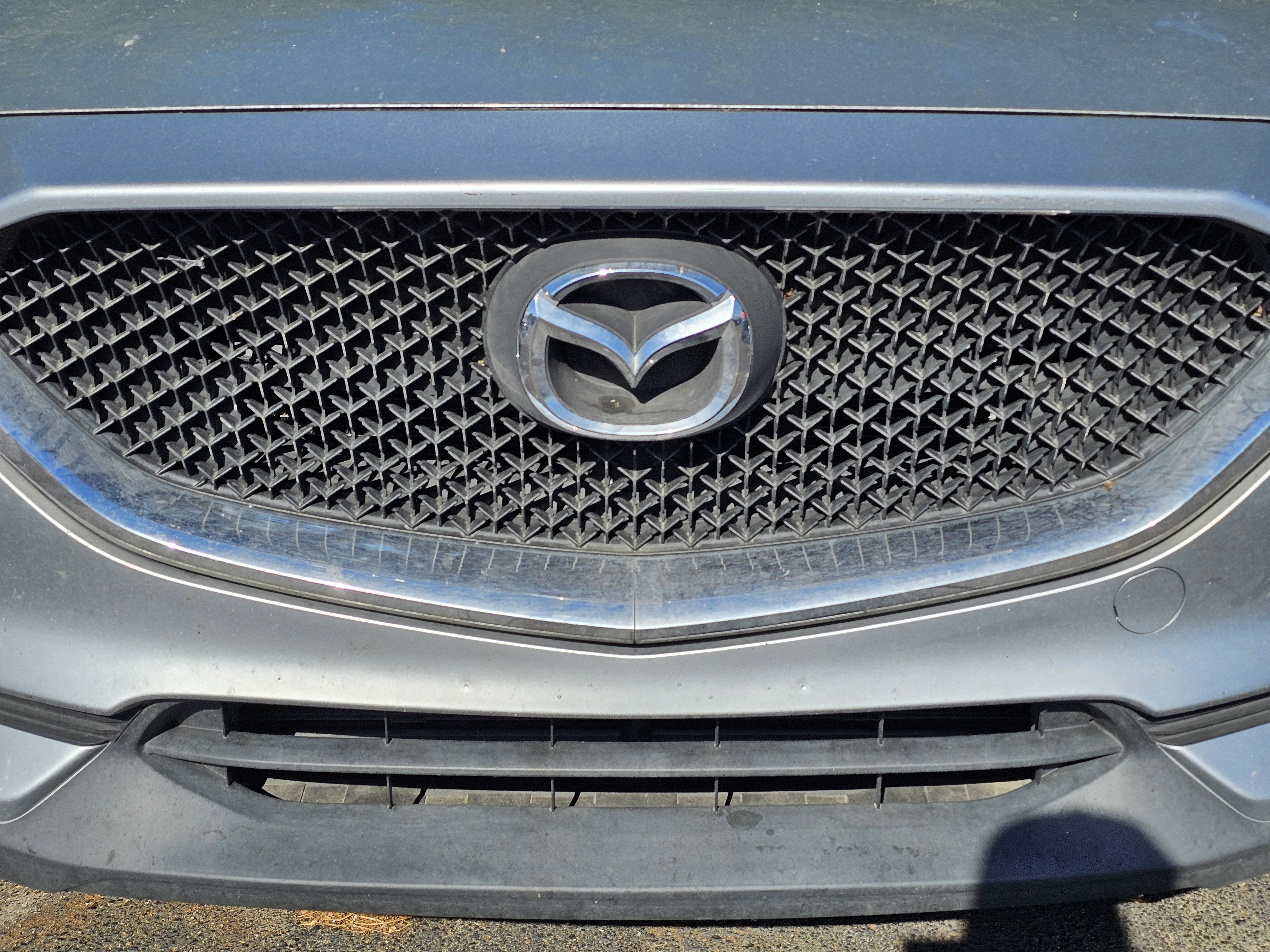 Used 2017 MAZDA CX-5 Sport image 3