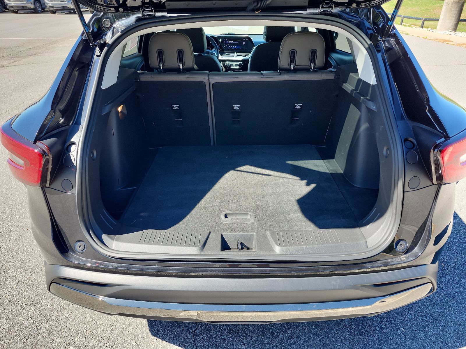 Certified 2024 Chevrolet Trax ACTIV w/ Sunroof Package image 10