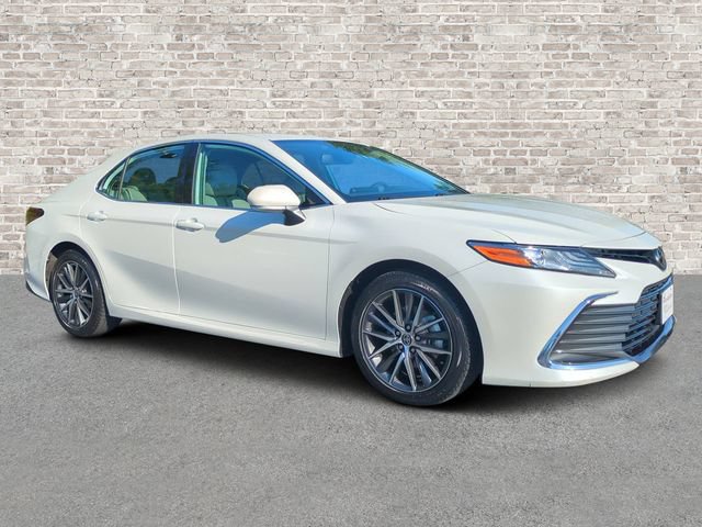 Used 2022 Toyota Camry XLE