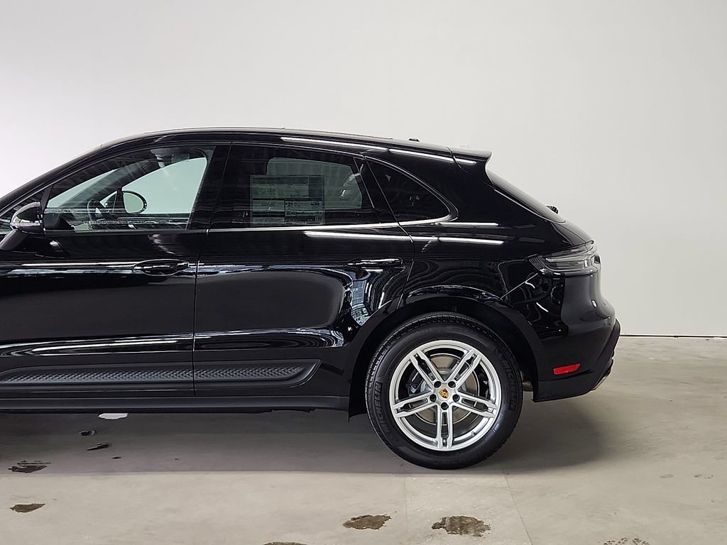 New 2026 Porsche Macan AWD/4WD image 7