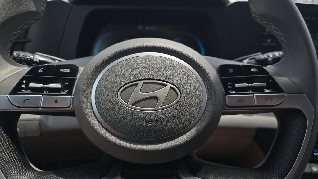 Certified 2026 Hyundai Elantra Sport FWD image 12