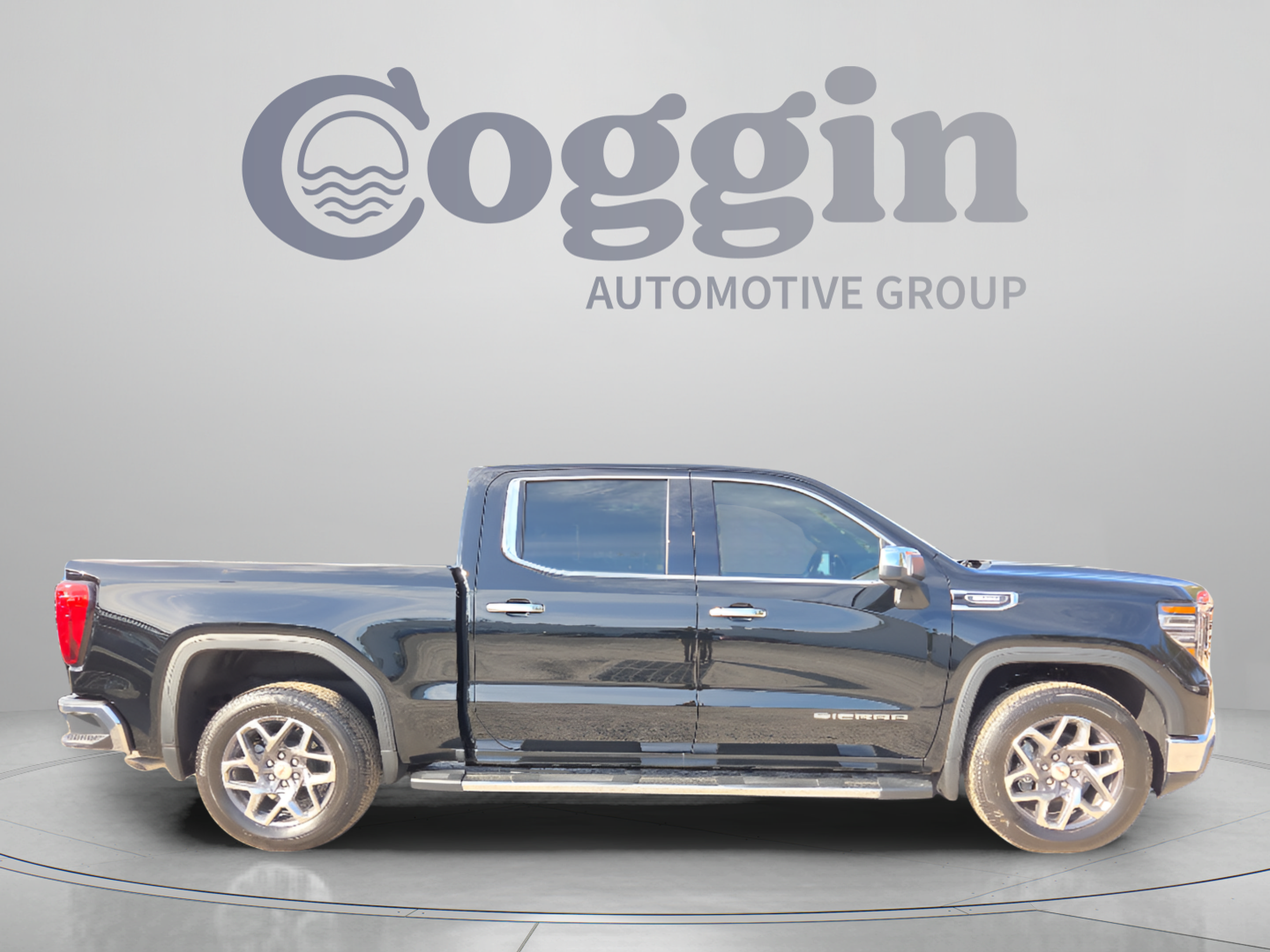 New 2026 GMC Sierra 1500 SLT w/ SLT Premium Package RWD image 14
