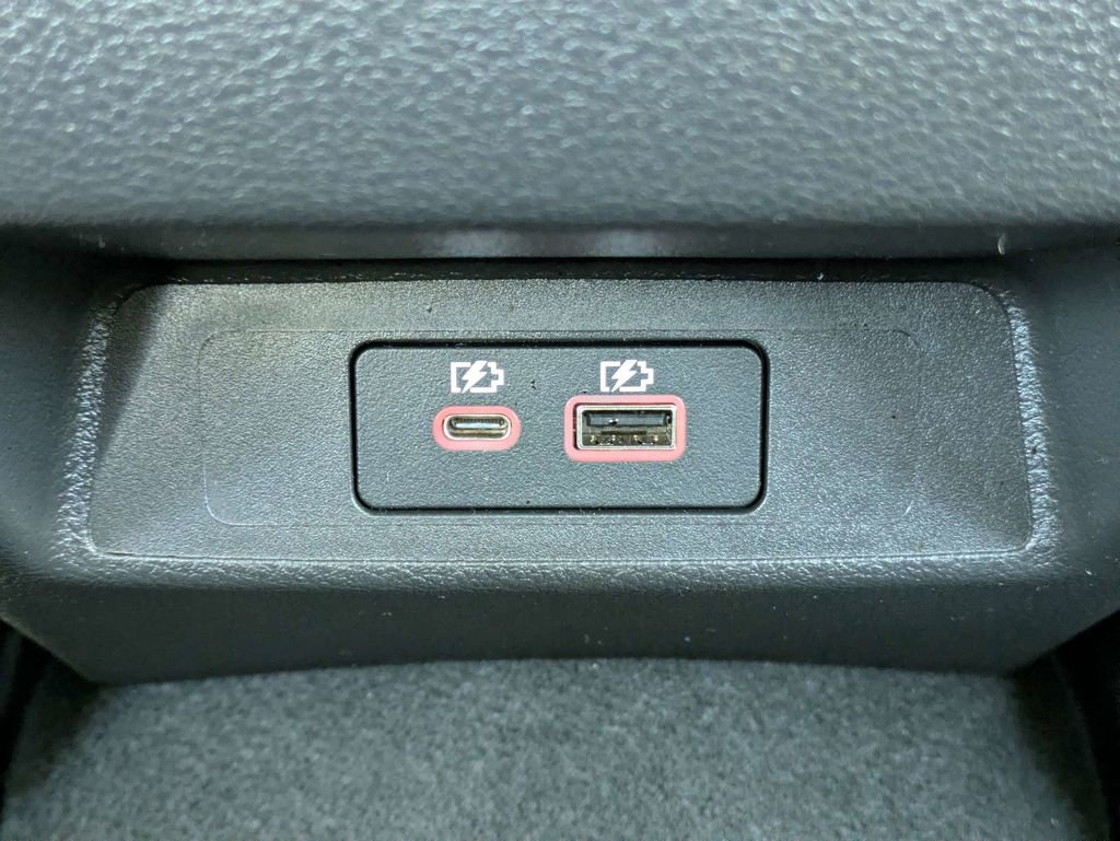 Used 2023 Nissan Altima 2.5 SV FWD image 17