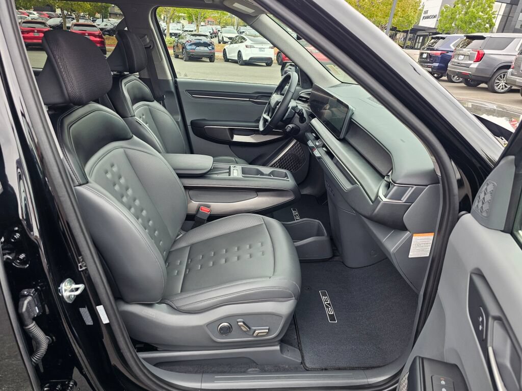 Certified 2024 Kia EV9 Wind AWD/4WD image 32