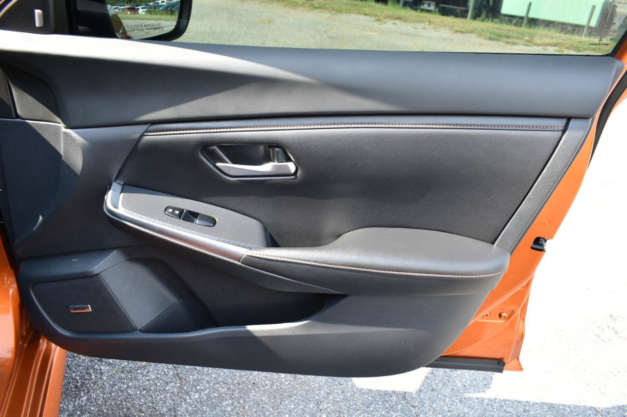 Used 2022 Nissan Sentra SR w/ SR Premium Package FWD image 38