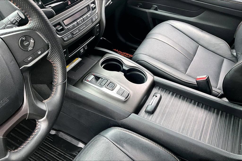 Used 2023 Honda Passport TrailSport image 18