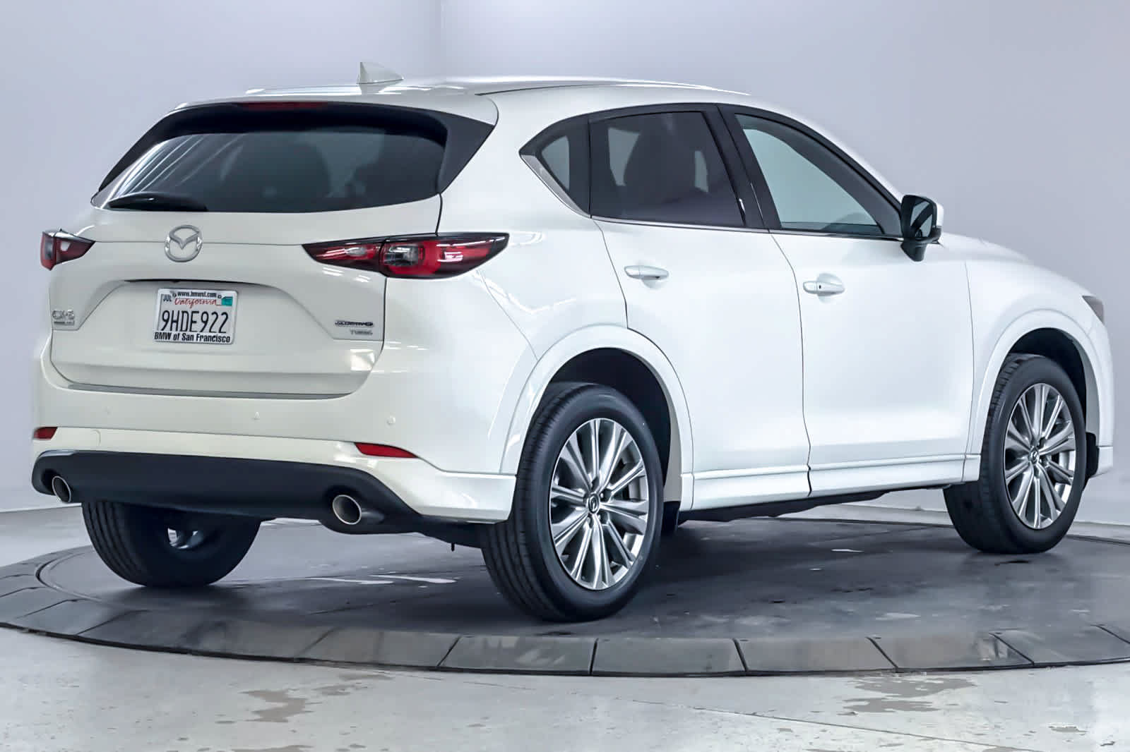 Used 2023 MAZDA CX-5 Signature AWD/4WD image 2