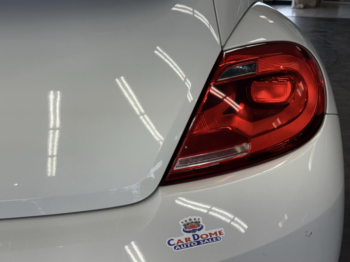 Used 2014 Volkswagen Beetle R-Line FWD image 14