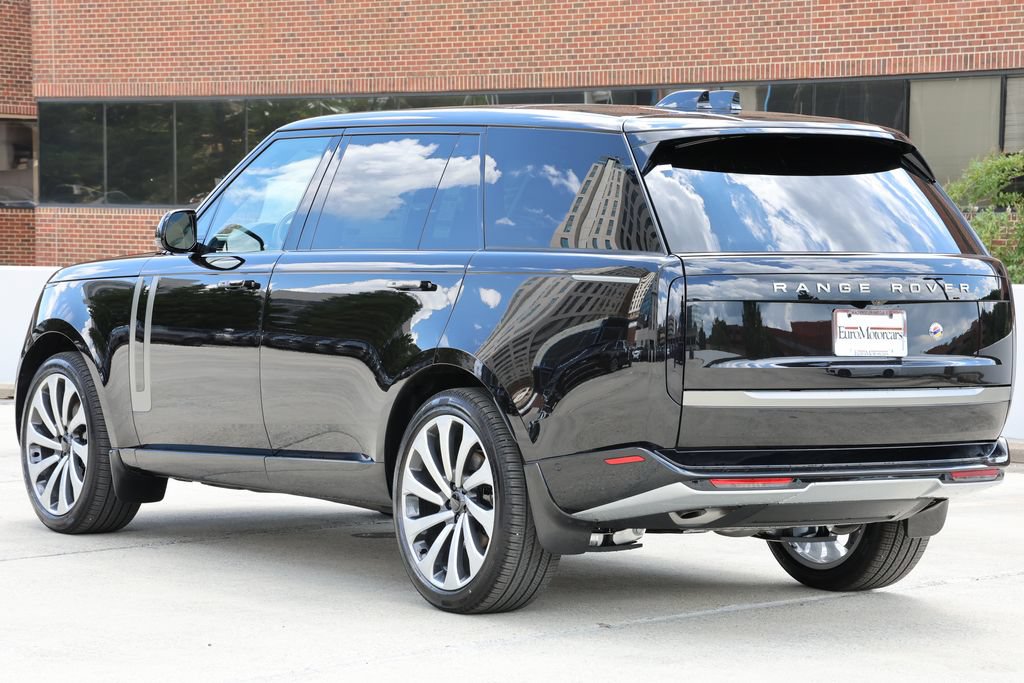 New 2026 Land Rover Range Rover Long Wheelbase SE AWD/4WD image 2
