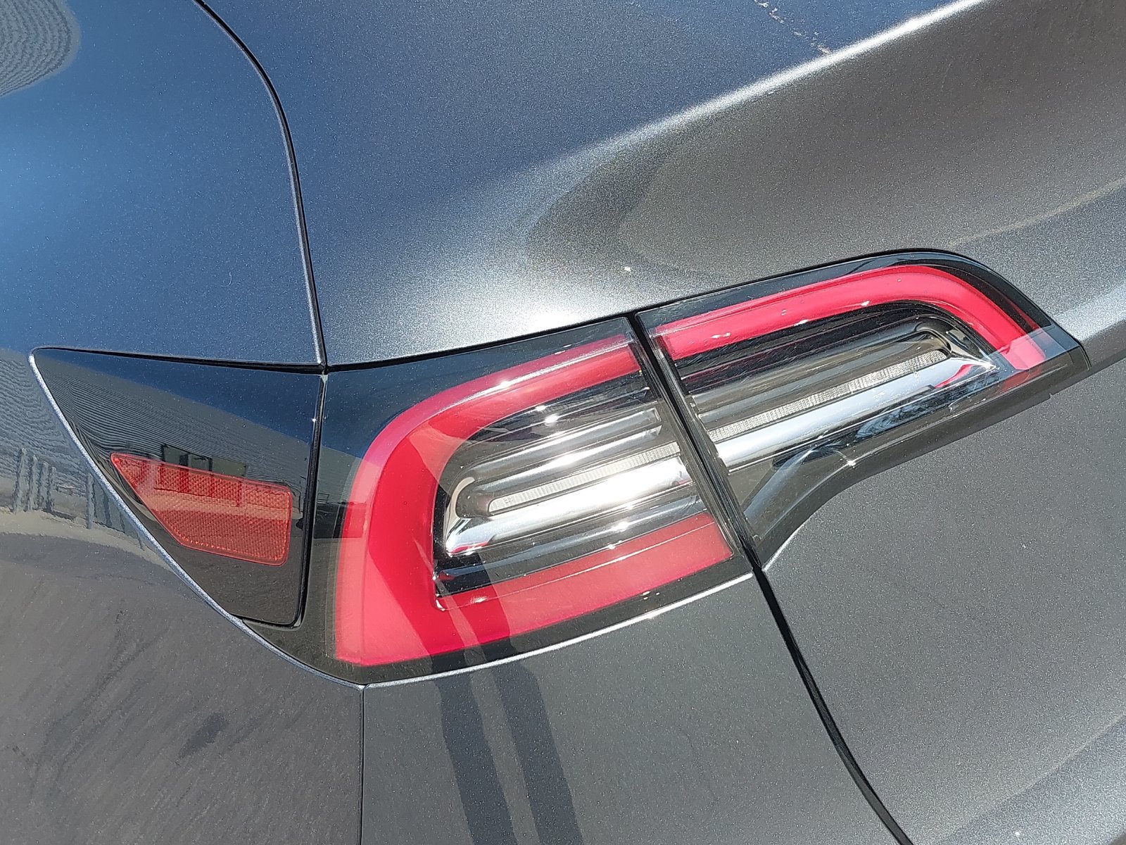 Used 2023 Tesla Model Y 2WD image 38
