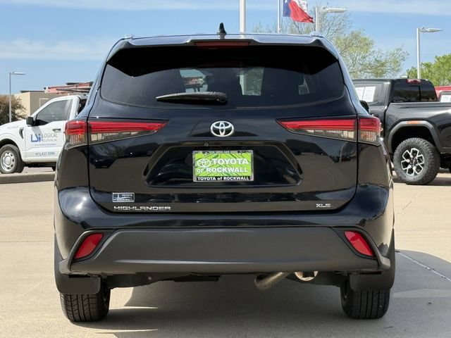 Used 2022 Toyota Highlander XLE image 7