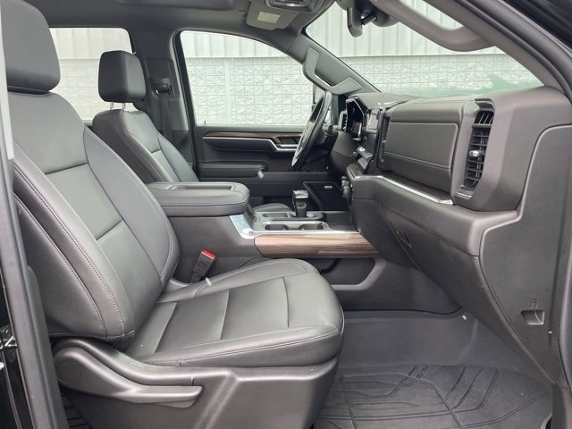 Used 2022 Chevrolet Silverado 1500 RST w/ Convenience Package II image 16