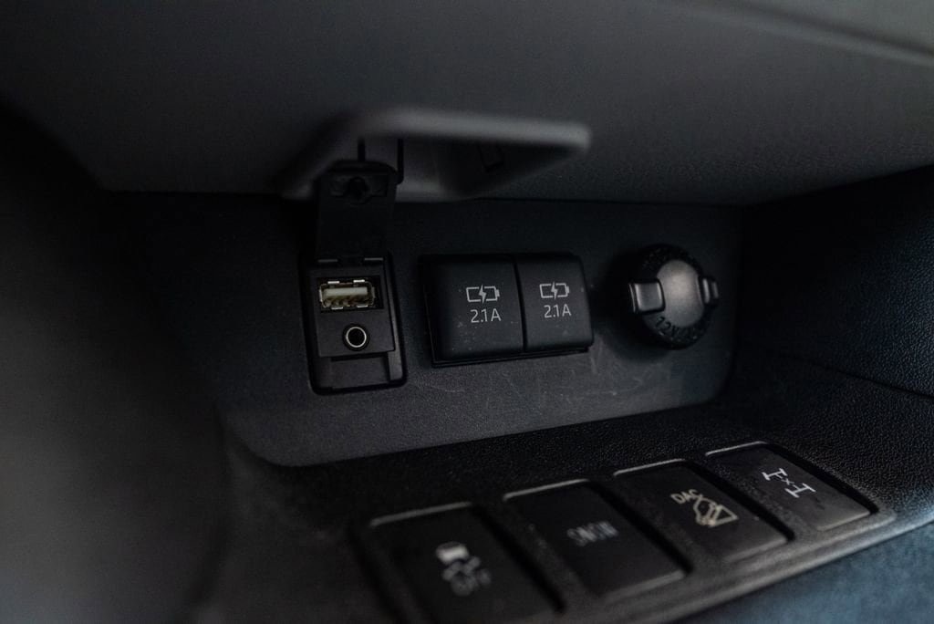 Used 2018 Toyota Highlander XLE AWD/4WD image 27