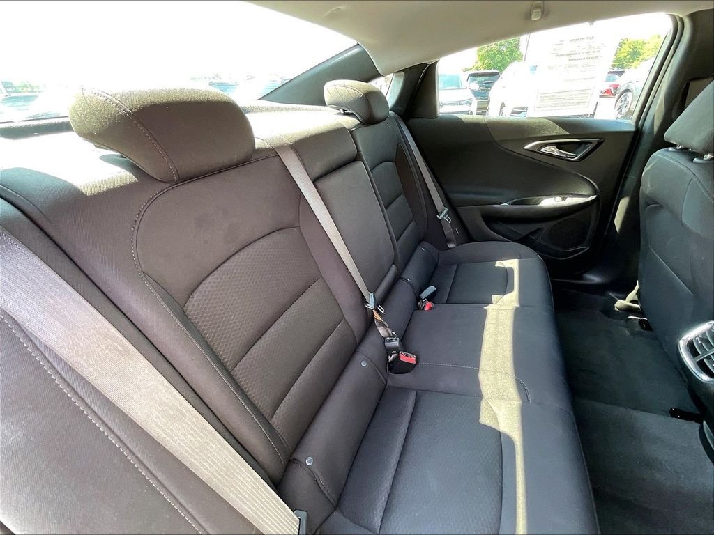 Used 2024 Chevrolet Malibu LT FWD image 15