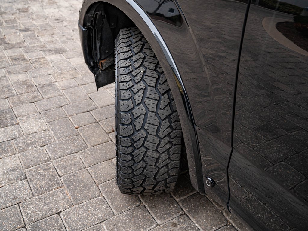 Used 2018 Ford F150 Platinum w/ Equipment Group 701A Luxury image 39