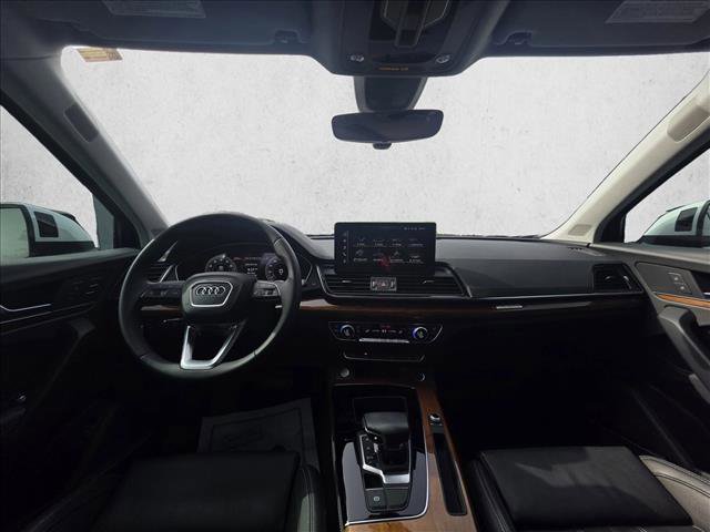 Certified 2023 Audi Q5 2.0T Premium Plus w/ Premium Plus Package AWD/4WD image 17