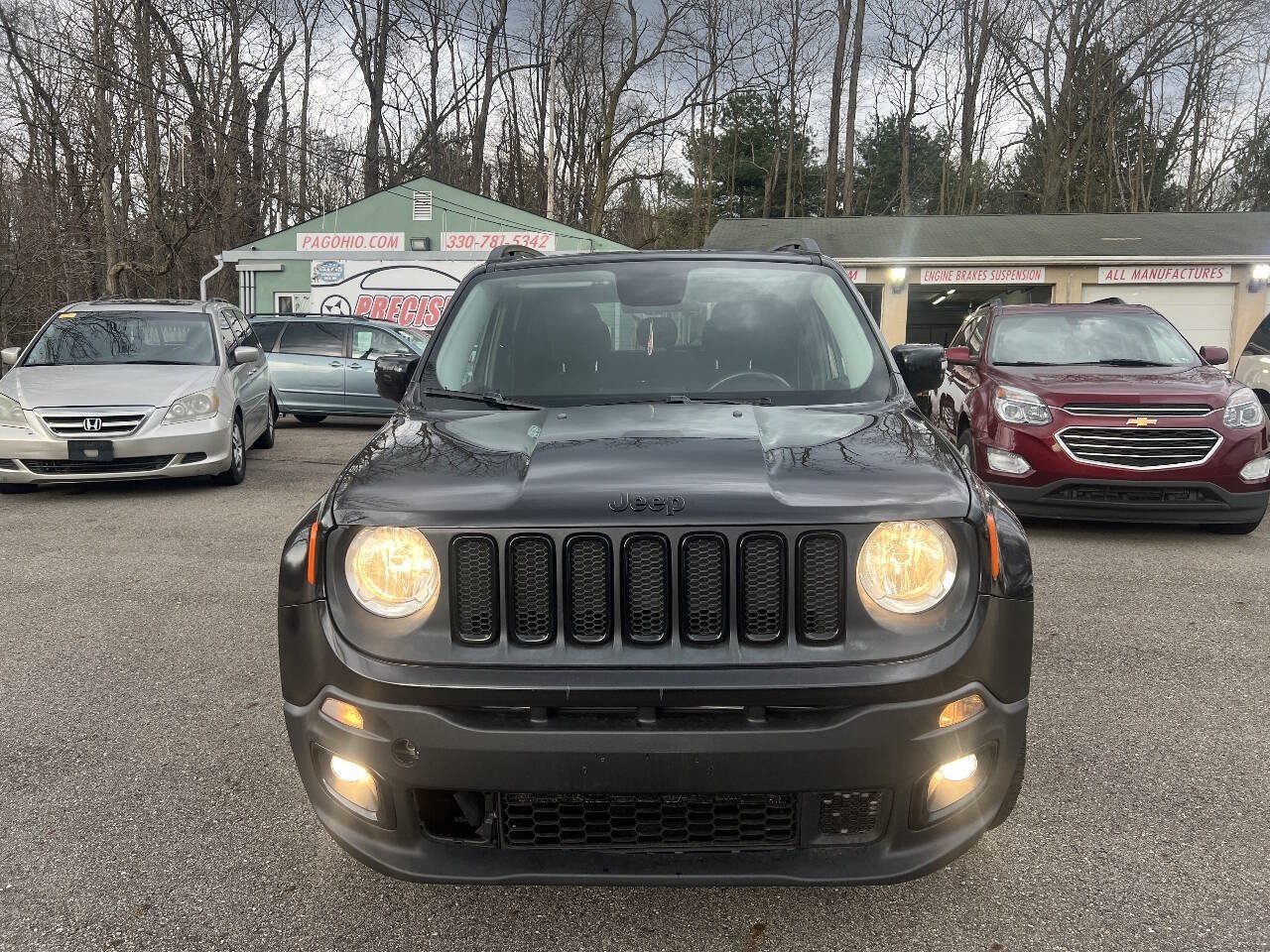 Used 2016 Jeep Renegade Latitude AWD/4WD image 9