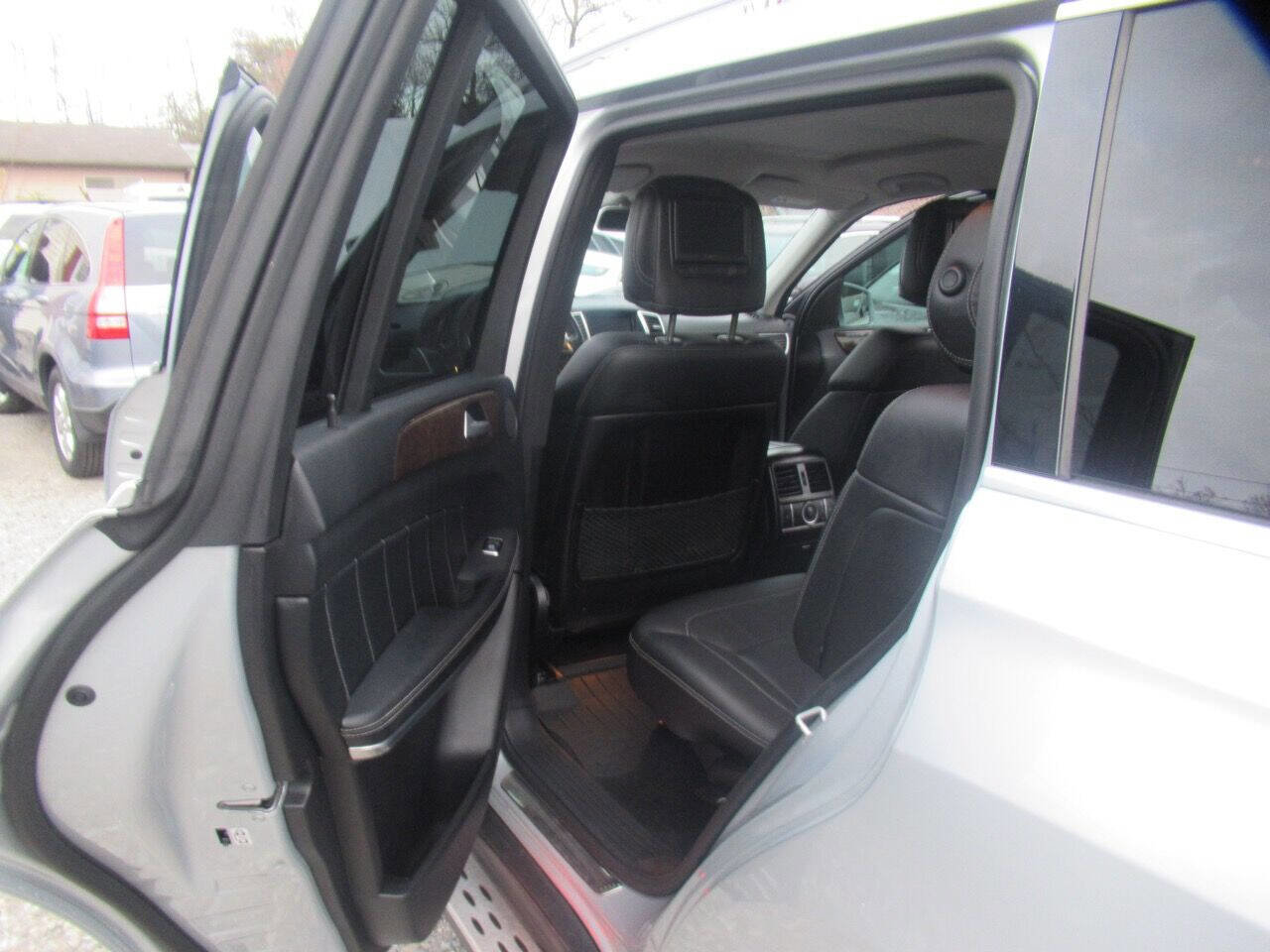 Used 2013 Mercedes-Benz GL 450 4MATIC image 29