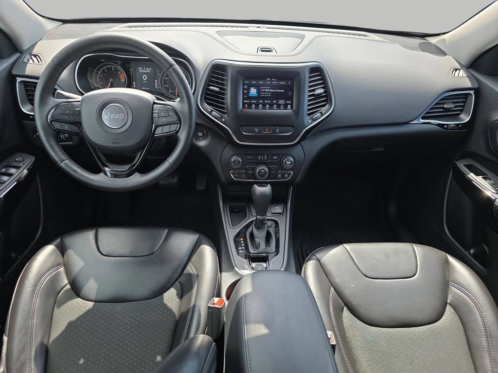 Used 2021 Jeep Cherokee Latitude Plus FWD image 11