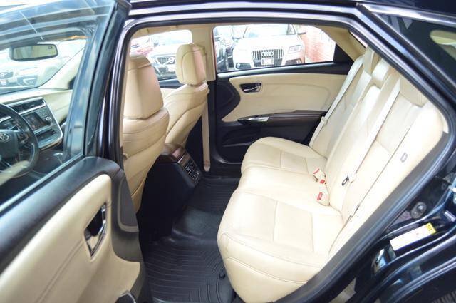Used 2013 Toyota Avalon Limited FWD image 40