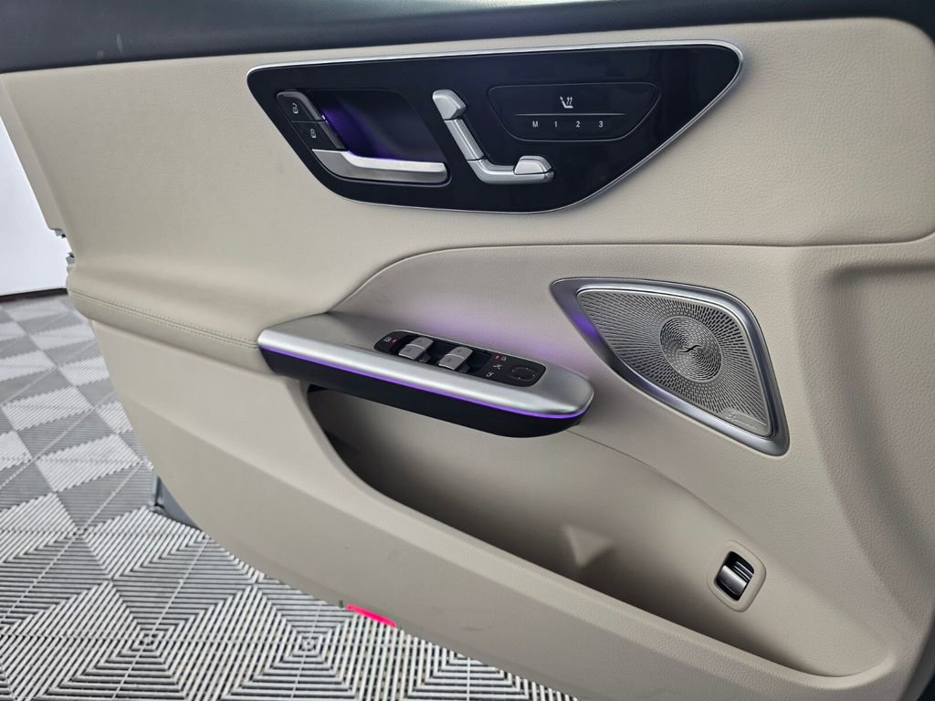 Certified 2025 Mercedes-Benz C 300 Sedan image 24