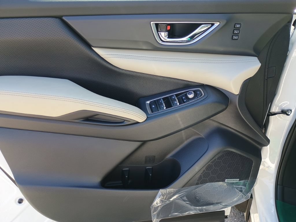 New 2026 Subaru Ascent Limited AWD/4WD image 8