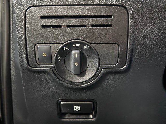 Used 2020 Mercedes-Benz Metris image 24