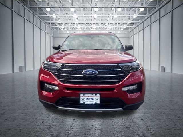 Used 2022 Ford Explorer XLT w/ Equipment Group 202A AWD/4WD image 4