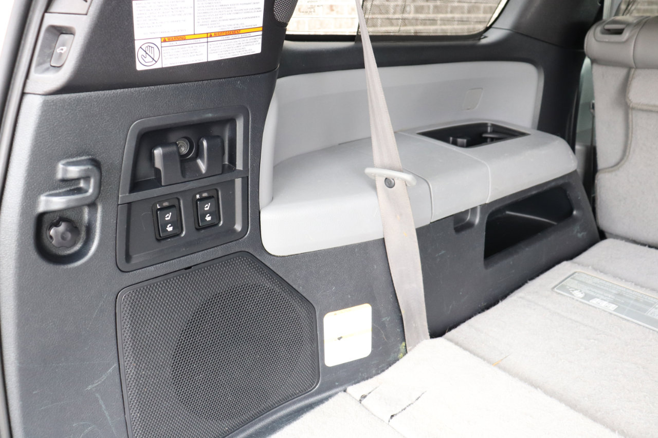 Used 2018 Toyota Sequoia Limited image 41