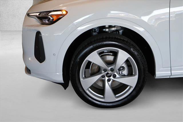 New 2025 Audi Q5 Premium Plus image 10