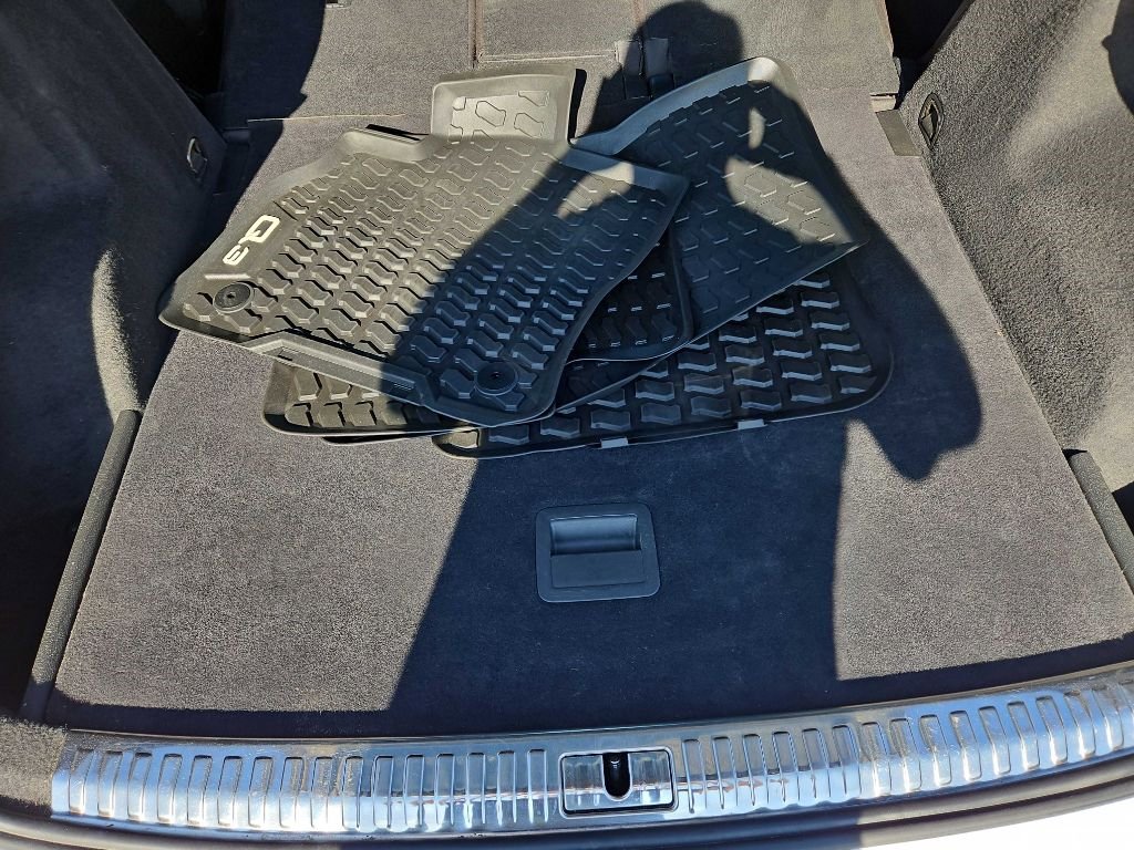 Used 2021 Audi Q3 2.0T Premium w/ Convenience Package image 9