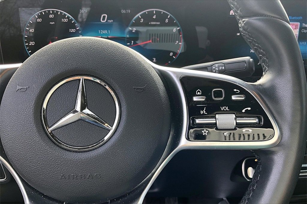 Used 2022 Mercedes-Benz GLA 250 4MATIC image 21