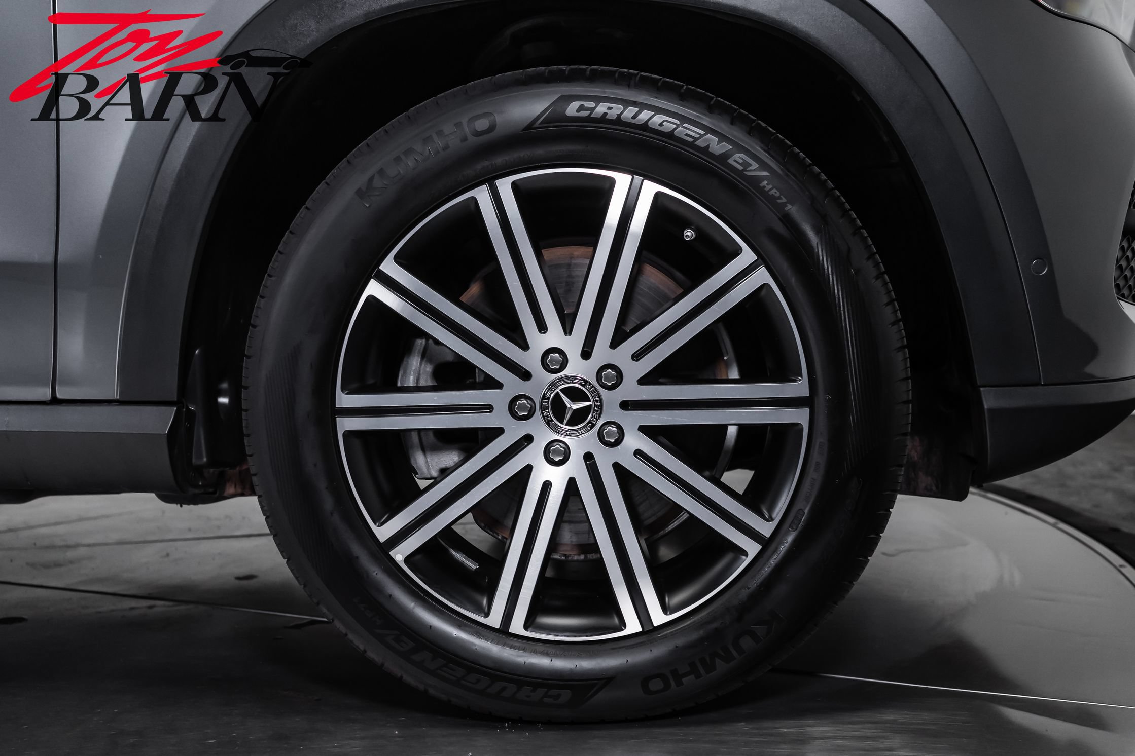 Used 2025 Mercedes-Benz GLE 450e 4MATIC w/ Driver Assistance Package image 15