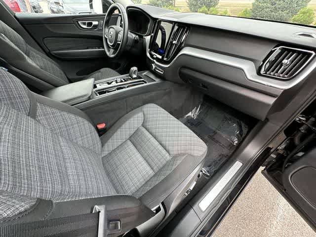 Used 2023 Volvo XC60 B5 Core AWD/4WD image 22