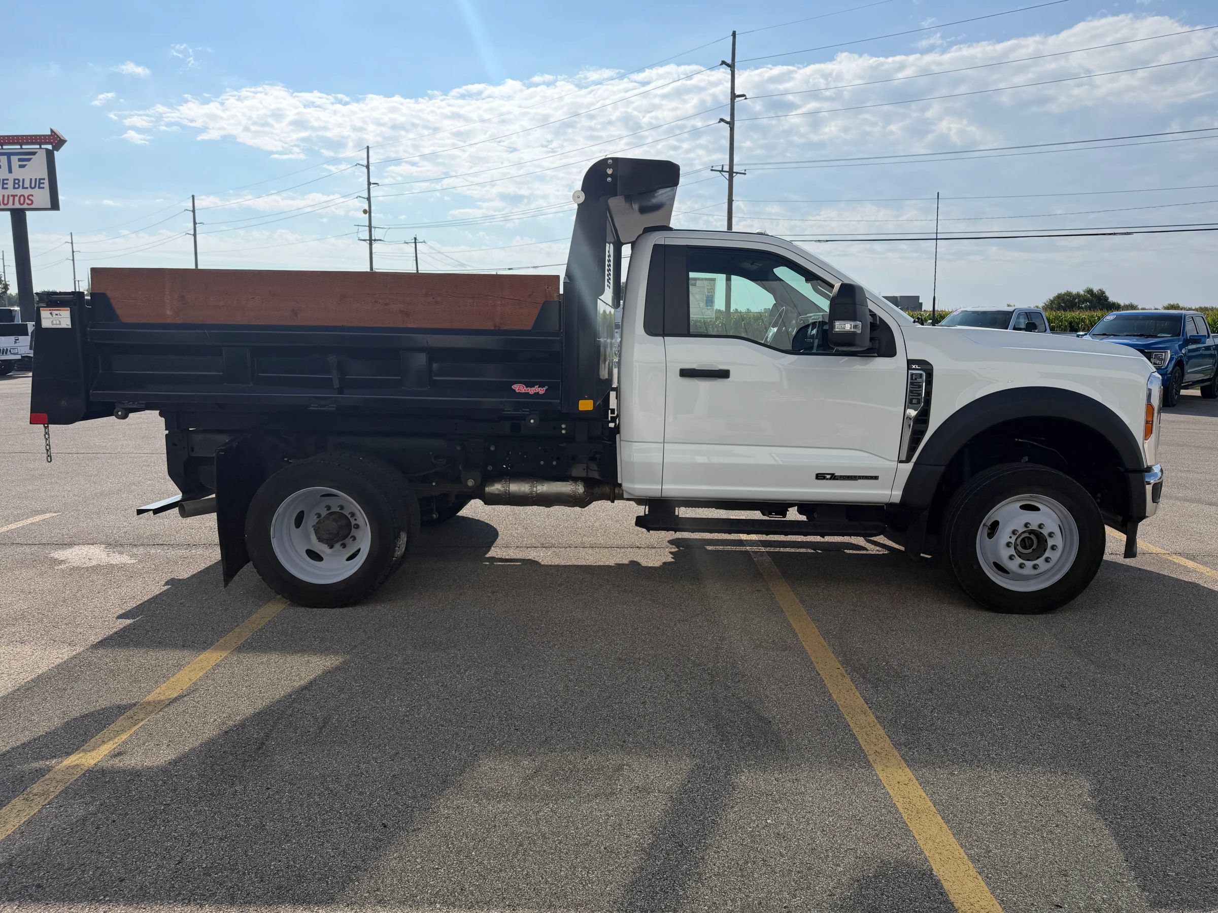 Used 2024 Ford F550 4x4 Regular Cab Super Duty image 8