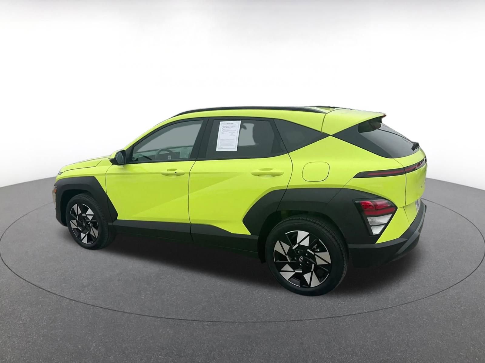 Used 2025 Hyundai Kona SEL image 10