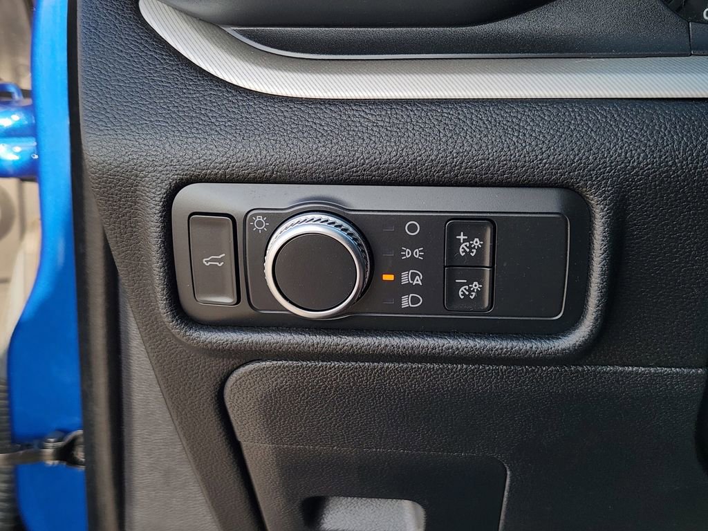 Used 2020 Ford Explorer XLT image 27