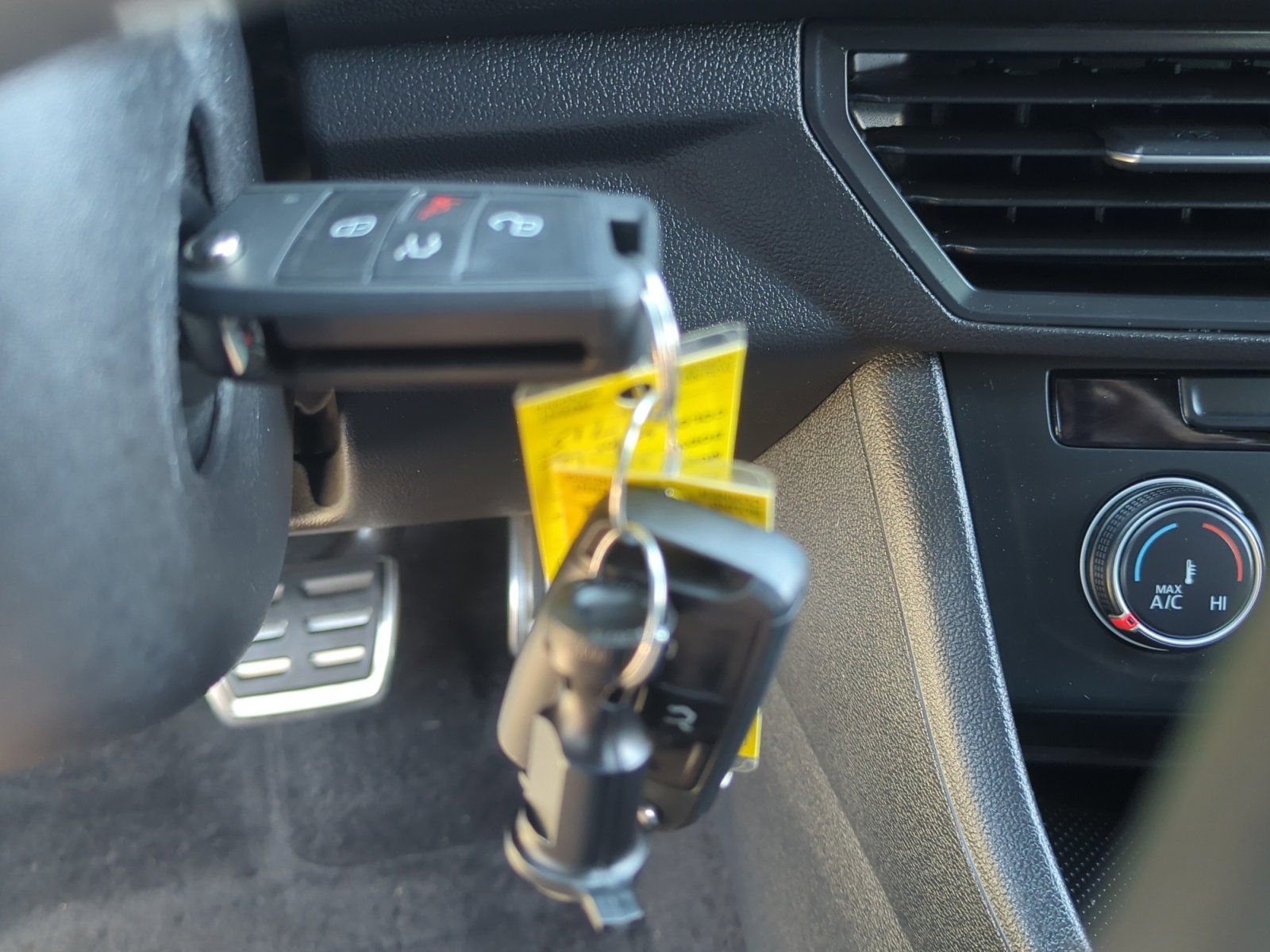 Certified 2023 Volkswagen Jetta Sport image 28