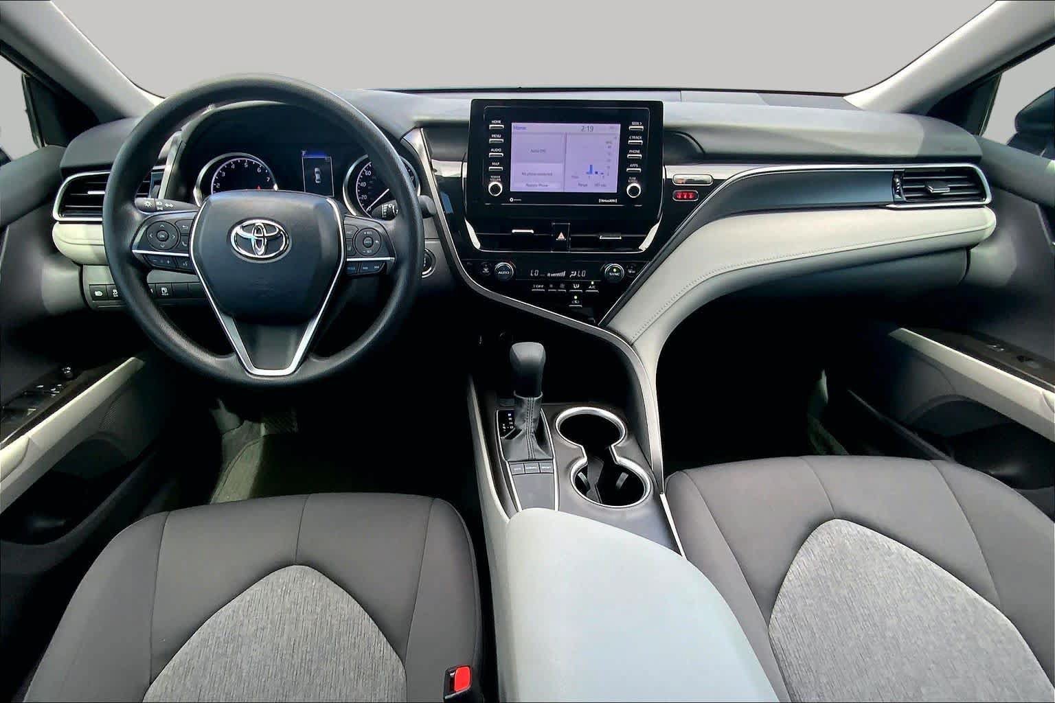 Used 2024 Toyota Camry LE w/ Convenience Package FWD image 16
