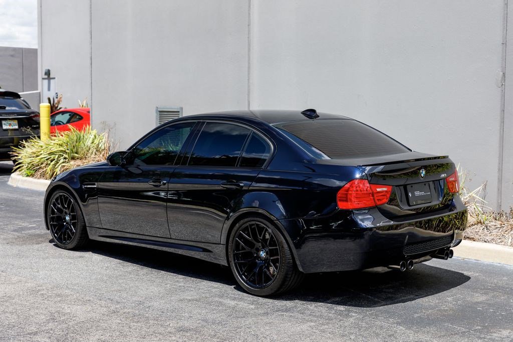 Used 2011 BMW M3 Sedan RWD image 3