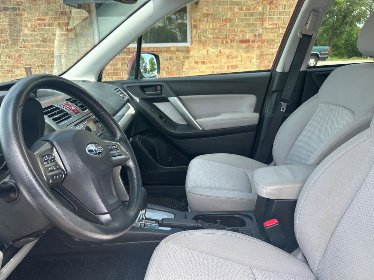 Used 2015 Subaru Forester 2.5i Premium w/ All-Weather Package AWD/4WD image 19