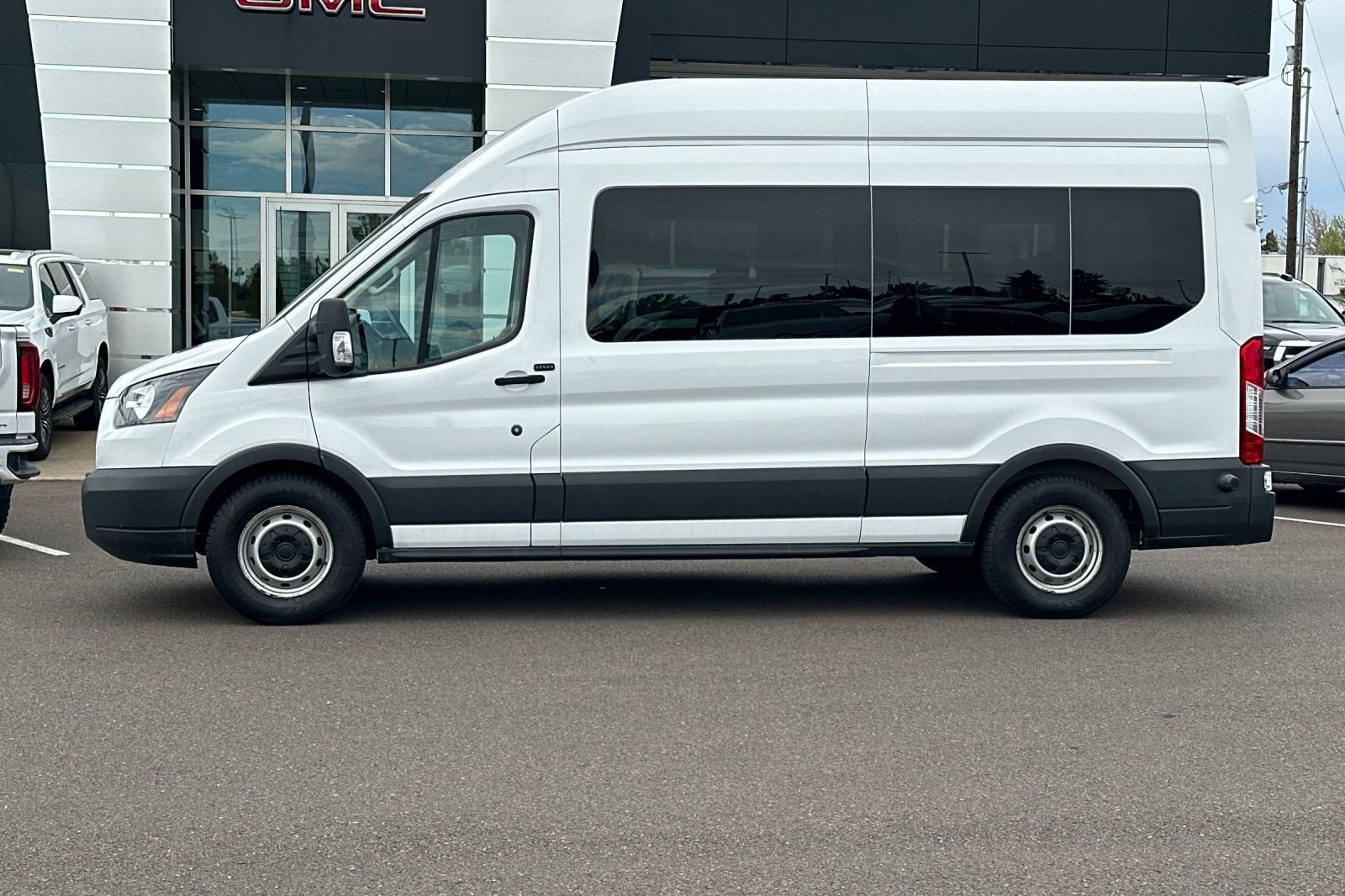 Used 2017 Ford Transit 350 XL RWD image 7
